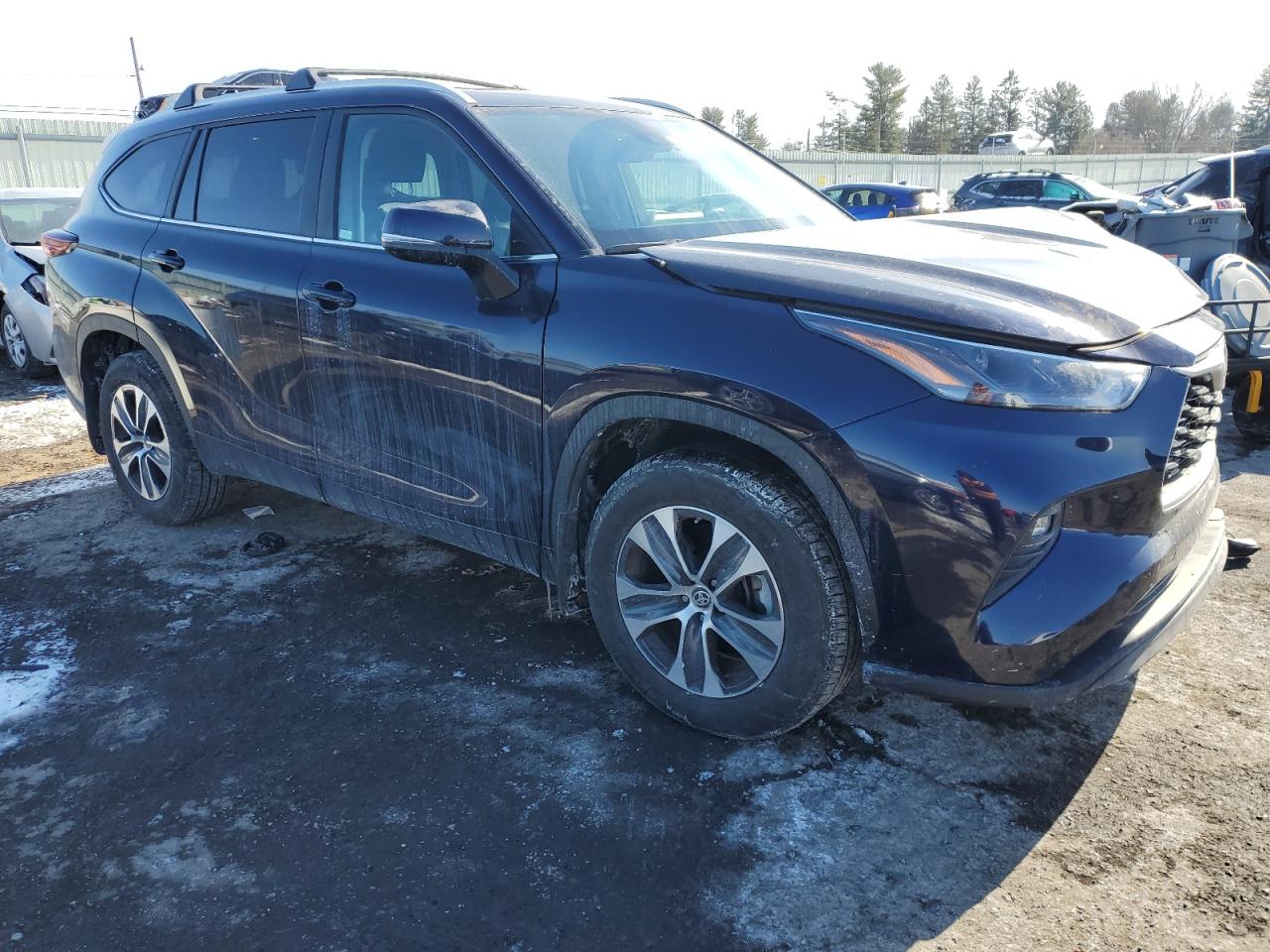 2024 Toyota Highlander VIN 5TDKDRBH8RS548603 Copart auction photo, front end damage thumbnail 4