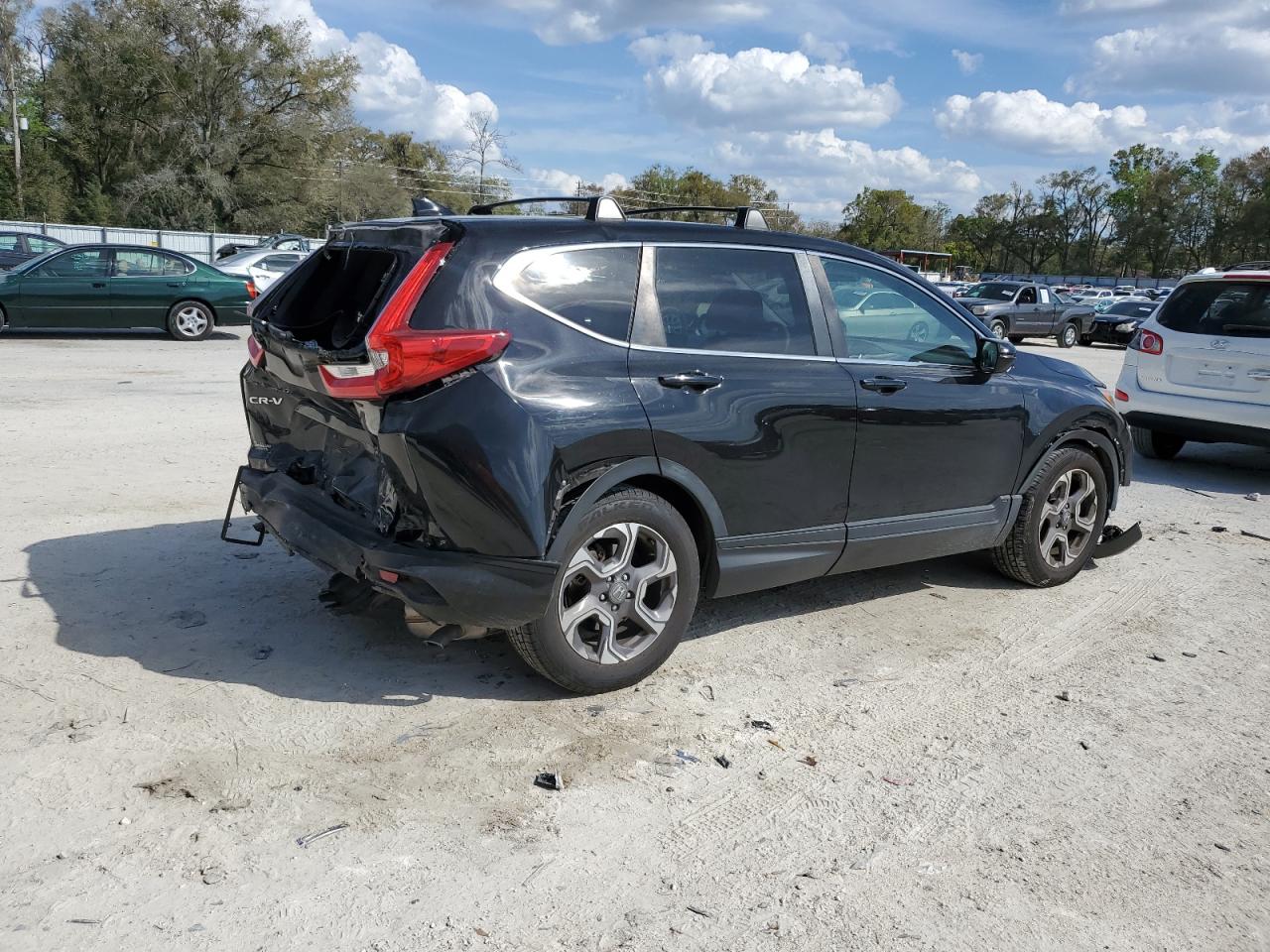 2018 Honda CR-V VIN 7FARW1H50JE021515 Copart auction photo, front end / rear end damage thumbnail 3