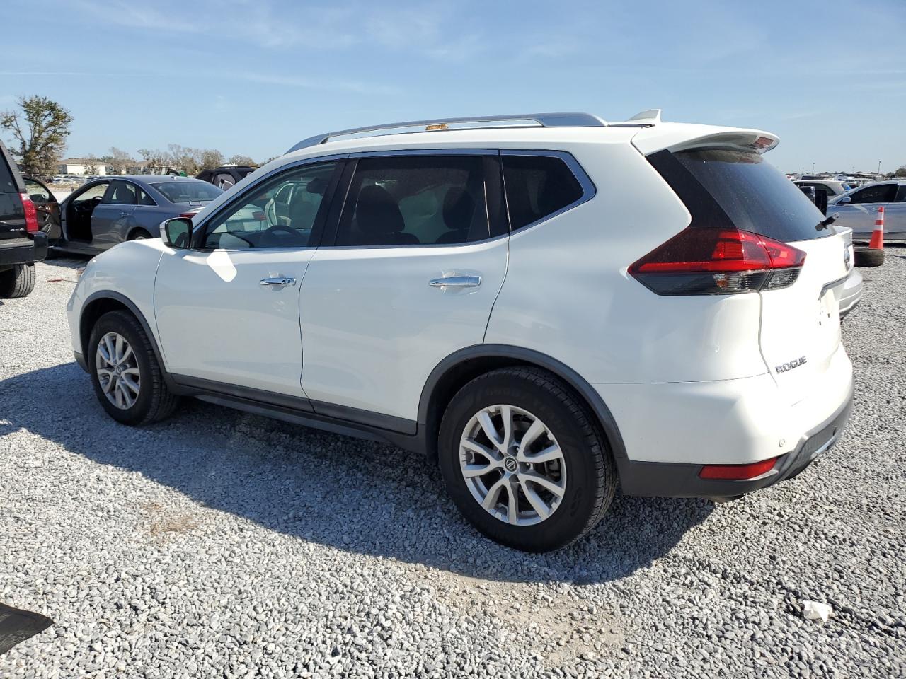 2020 Nissan Rogue VIN KNMAT2MTXLP518365 Copart auction photo, side damage thumbnail 2