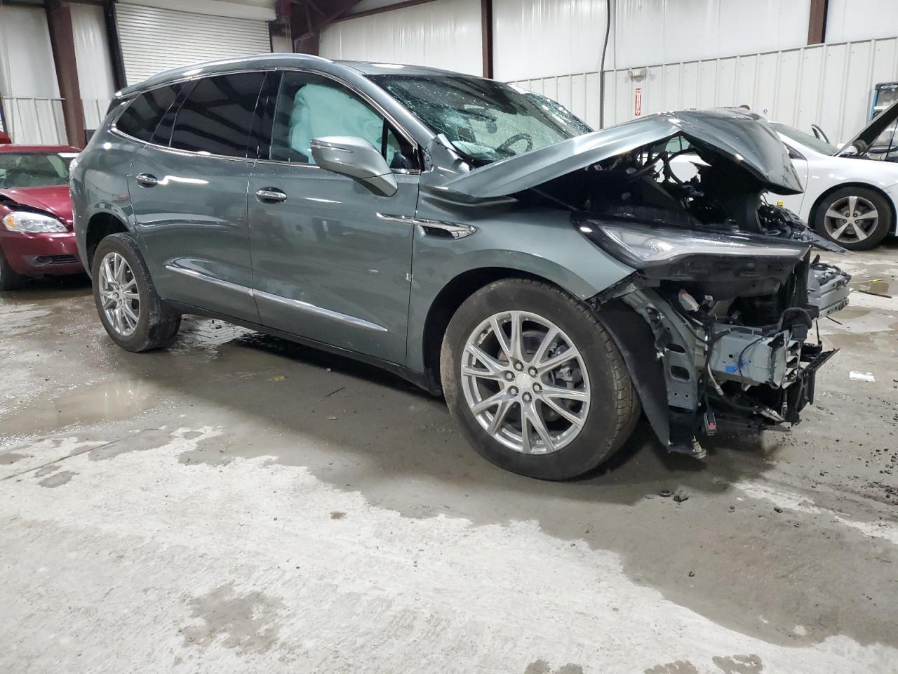 2022 Buick Enclave VIN 5GAEVBKW1NJ183657 Copart auction photo, front end damage thumbnail 4