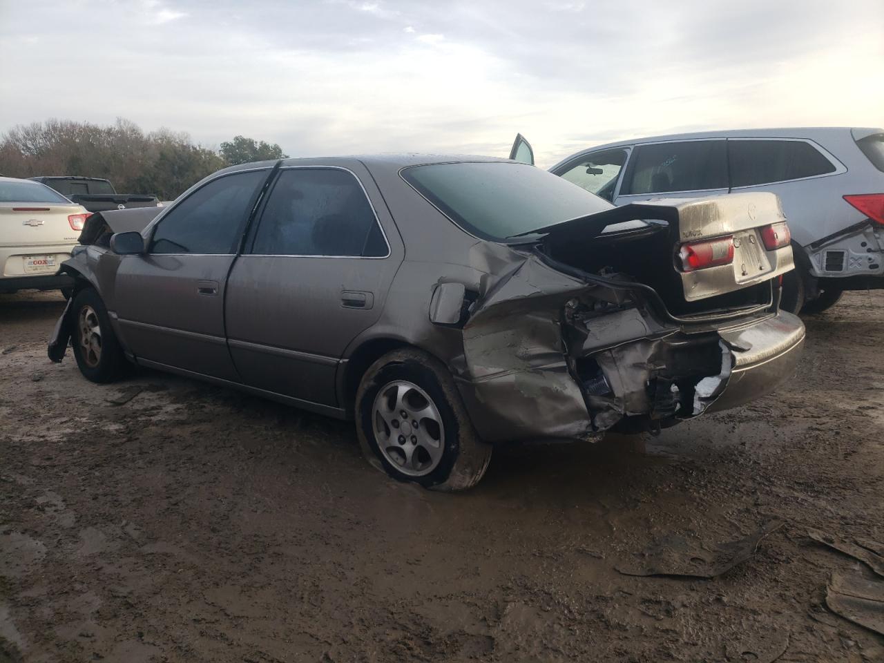 1999 Toyota Camry VIN JT2BG22K6X0299382 Copart auction photo, front end / rear end damage thumbnail 2
