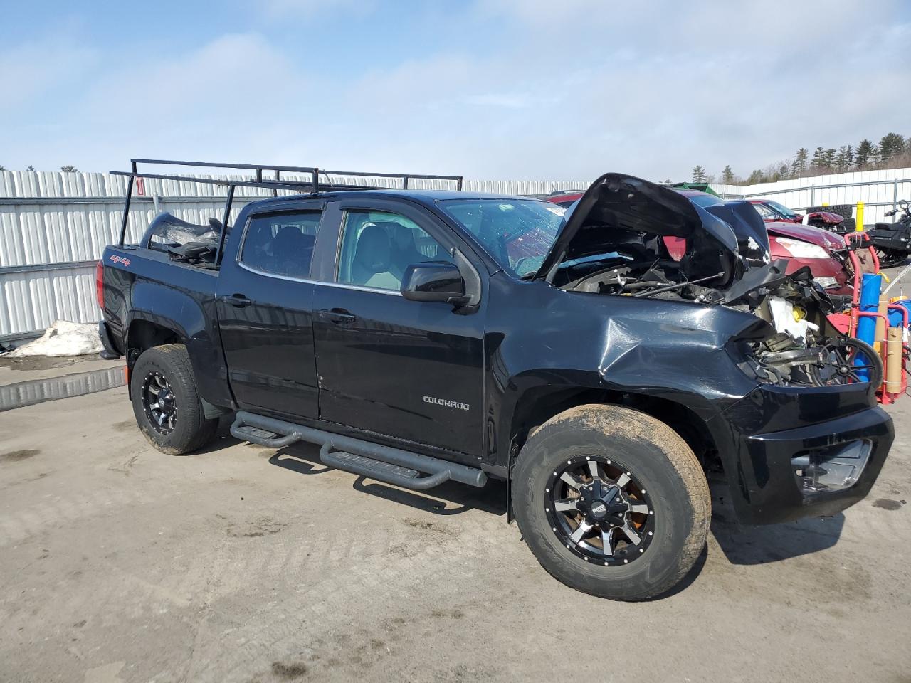2015 Chevrolet Colorado VIN 1GCGTAE30F1250517 Copart auction photo, front end / side damage thumbnail 4