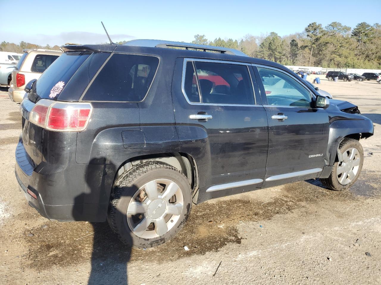 2013 GMC Terrain VIN 2GKFLYE33D6163696 Copart auction photo, front end damage thumbnail 3