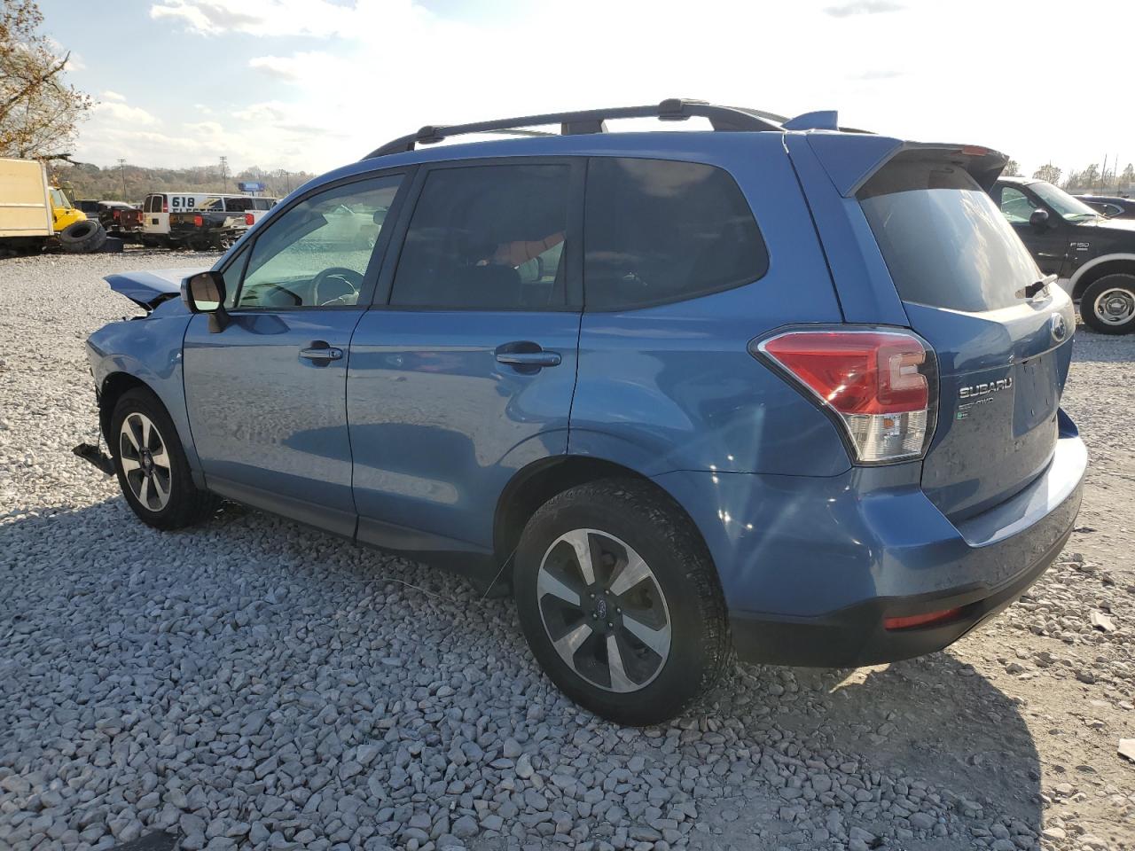 2017 Subaru Forester VIN JF2SJAEC2HH808055 Copart auction photo, front end damage thumbnail 2