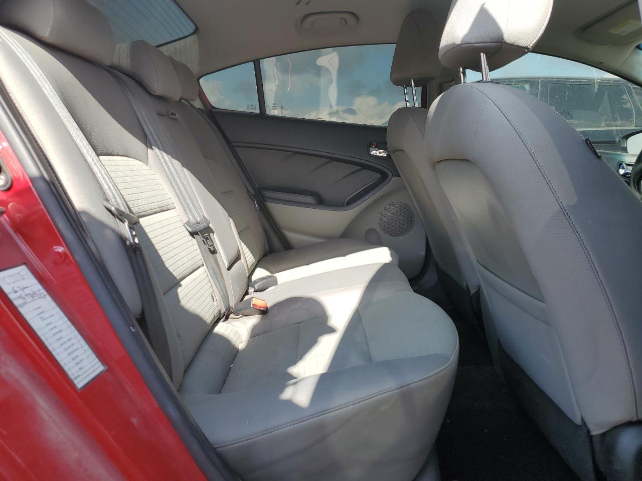 2015 KIA Forte VIN KNAFX4A61F5430340 Copart auction photo, rear end / front end damage thumbnail 10