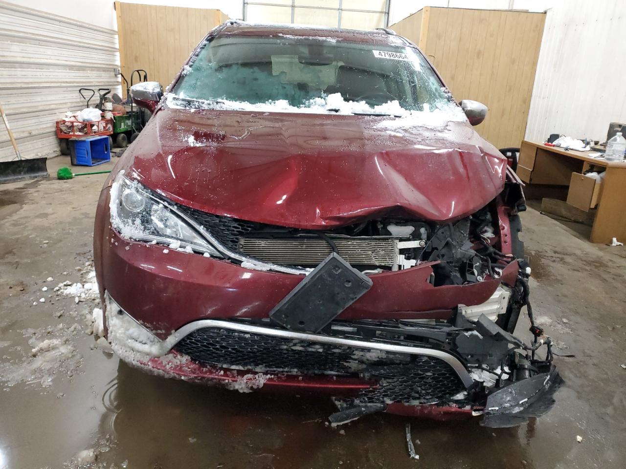 2019 Chrysler Pacifica VIN 2C4RC1GG7KR655417 Copart auction photo, front end damage thumbnail 5