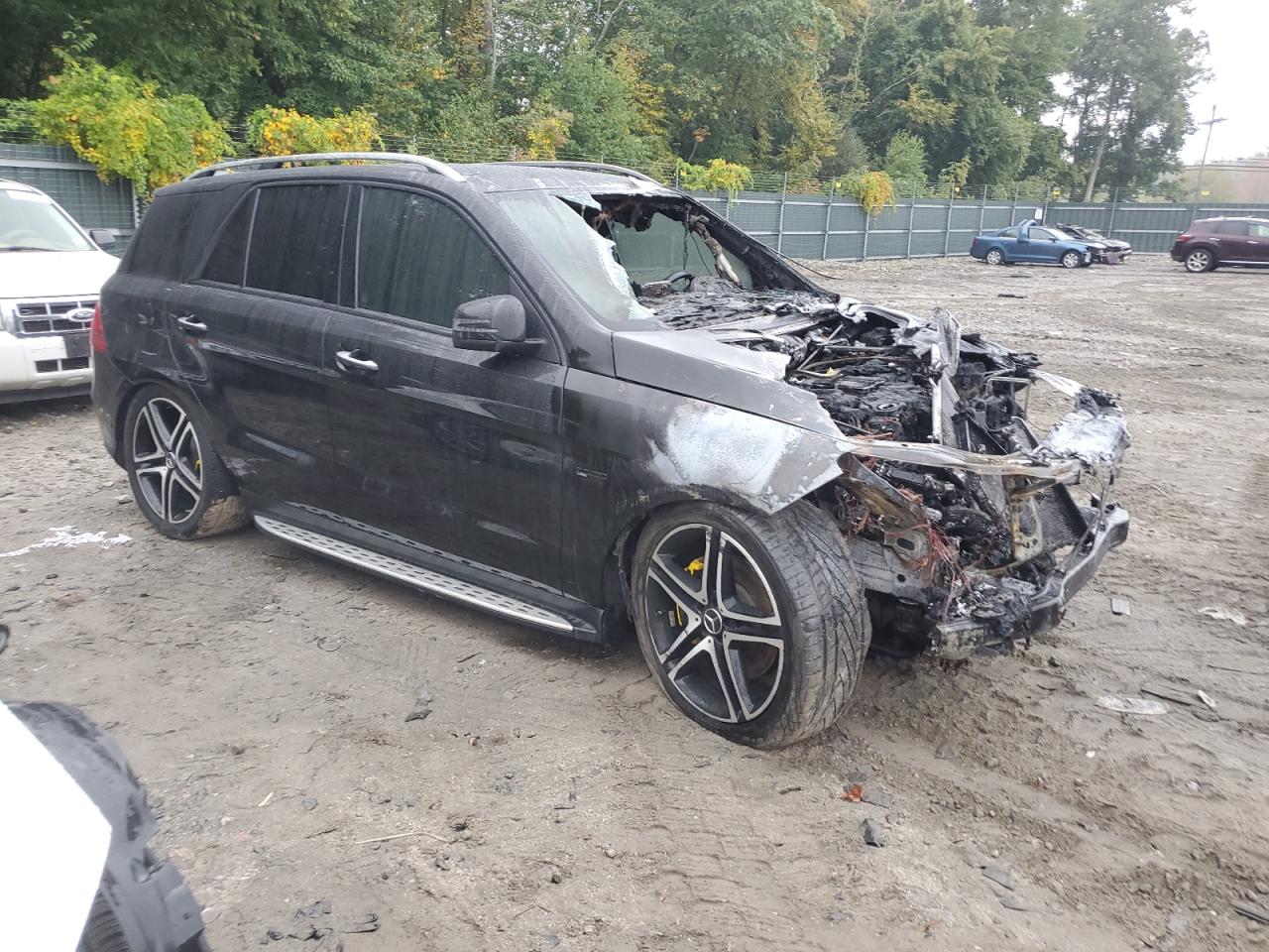 2018 Mercedes-Benz GLE VIN 4JGDA6EB3JB018666 Copart auction photo, burn - engine / burn - interior damage thumbnail 4