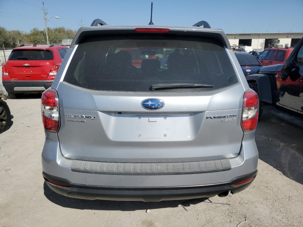 2014 Subaru Forester VIN JF2SJAHC5EH557720 Copart auction photo, front end / minor dent/scratches damage thumbnail 6