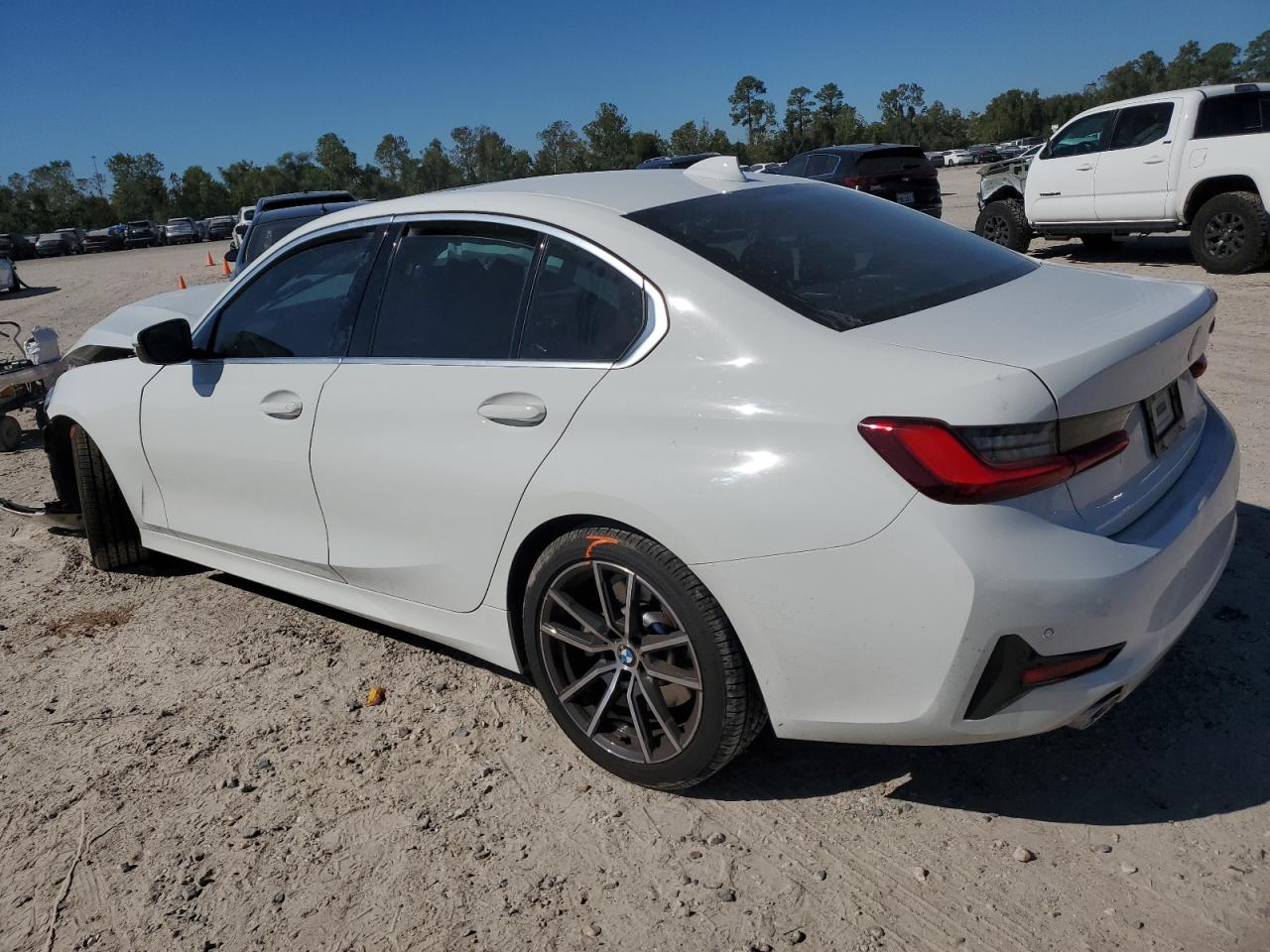 2020 BMW 3er VIN 3MW5R1J00L8B46678 Copart auction photo, front end damage thumbnail 2