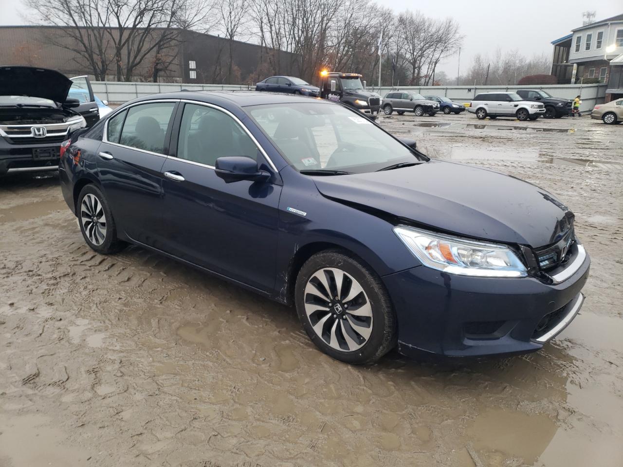 2015 Honda Accord VIN 1HGCR6F77FA004075 Copart auction photo, front end damage thumbnail 4