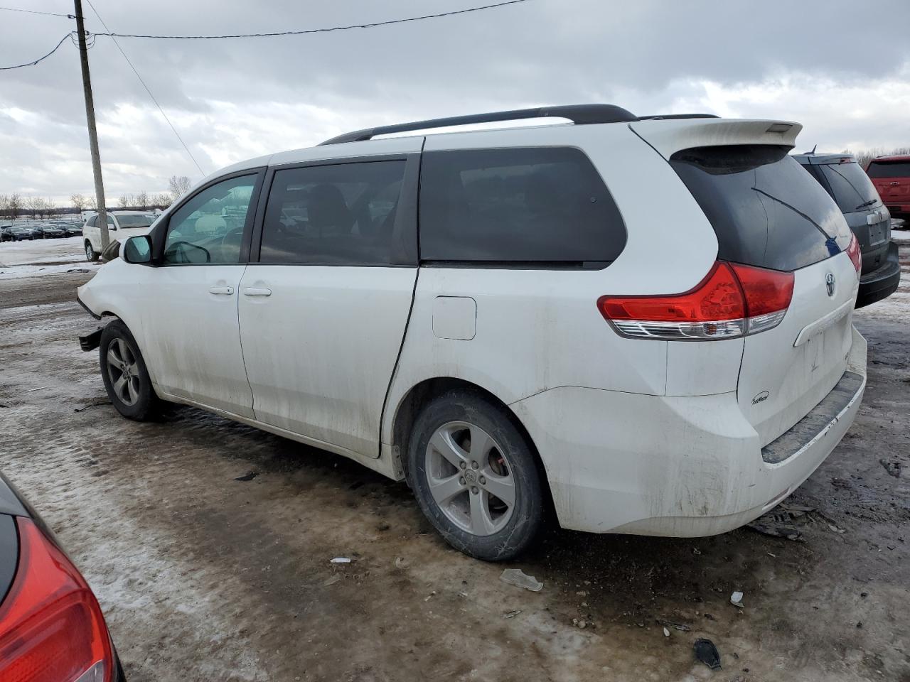 2014 Toyota Sienna VIN 5TDKK3DC4ES407929 Copart auction photo, front end damage thumbnail 2
