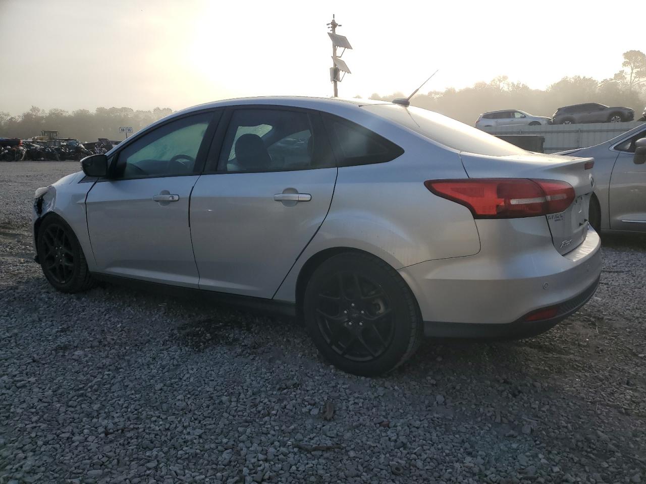 2016 Ford Focus VIN 1FADP3F20GL339752 Copart auction photo, front end damage thumbnail 2