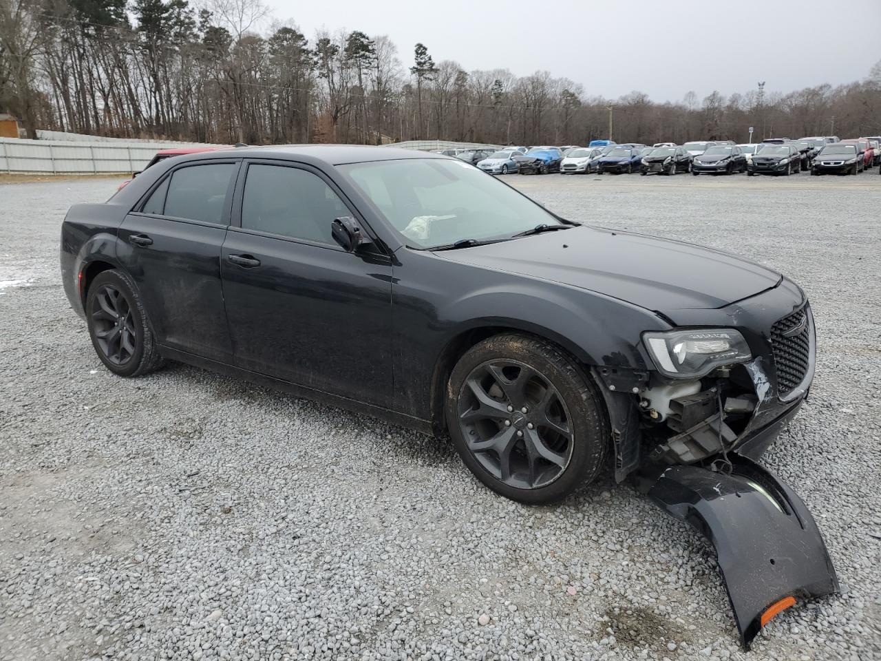 2021 Chrysler 300 VIN 2C3CCABG7MH520254 Copart auction photo, front end / minor dent/scratches damage thumbnail 4