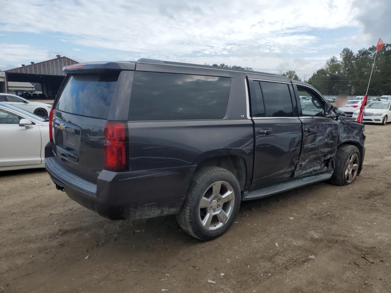 2016 Chevrolet Suburban VIN 1GNSCHKCXGR464772 Copart auction photo, side damage thumbnail 3