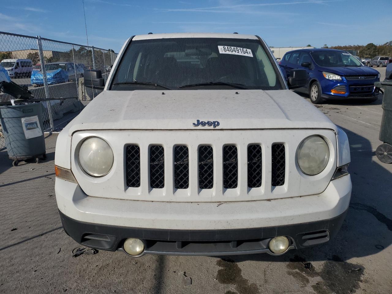 2012 Jeep Liberty (Patriot) VIN 1C4NJPFB4CD696668 Copart auction photo, minor dent/scratches damage thumbnail 5