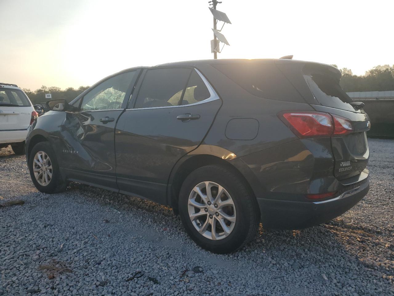 2018 Chevrolet Equinox VIN 2GNAXSEV3J6300468 Copart auction photo, all over damage thumbnail 2