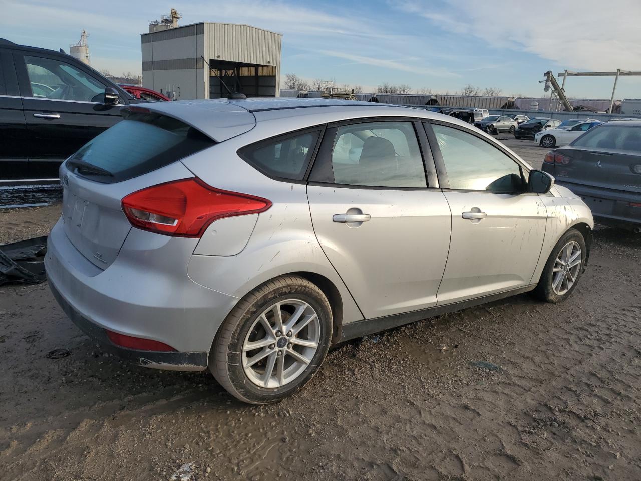 2016 Ford Focus VIN 1FADP3K21GL271452 Copart auction photo, front end damage thumbnail 3