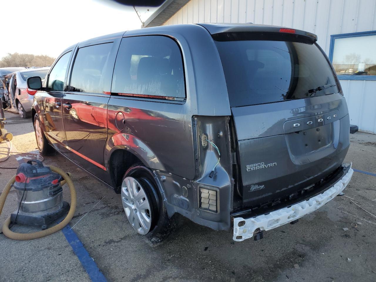 2019 Dodge Caravan VIN 2C4RDGBG0KR596430 Copart auction photo, rear end / minor dent/scratches damage thumbnail 2