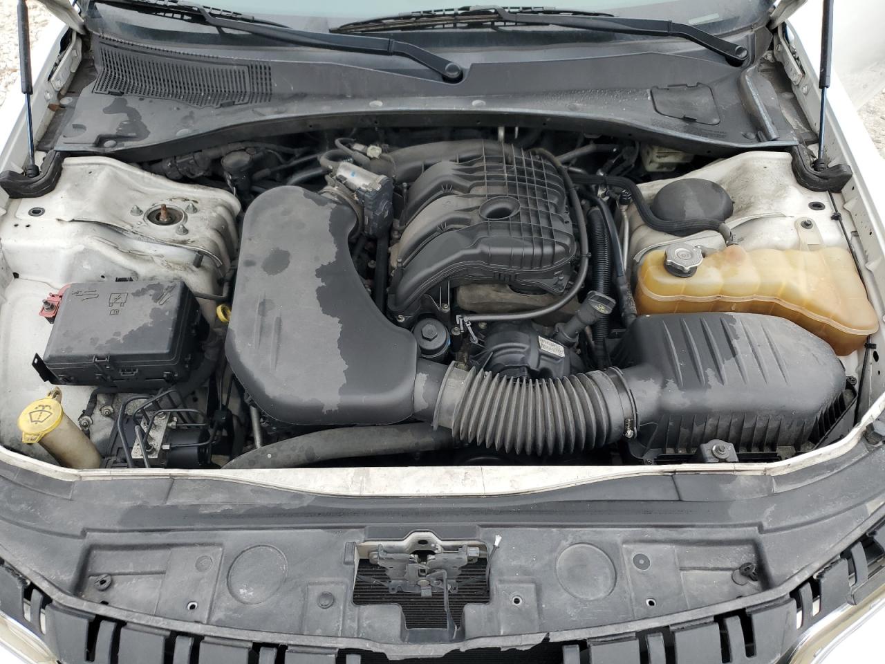 2013 Chrysler 300 VIN 2C3CCAAG2DH726941 Copart auction photo, front end / side damage thumbnail 11
