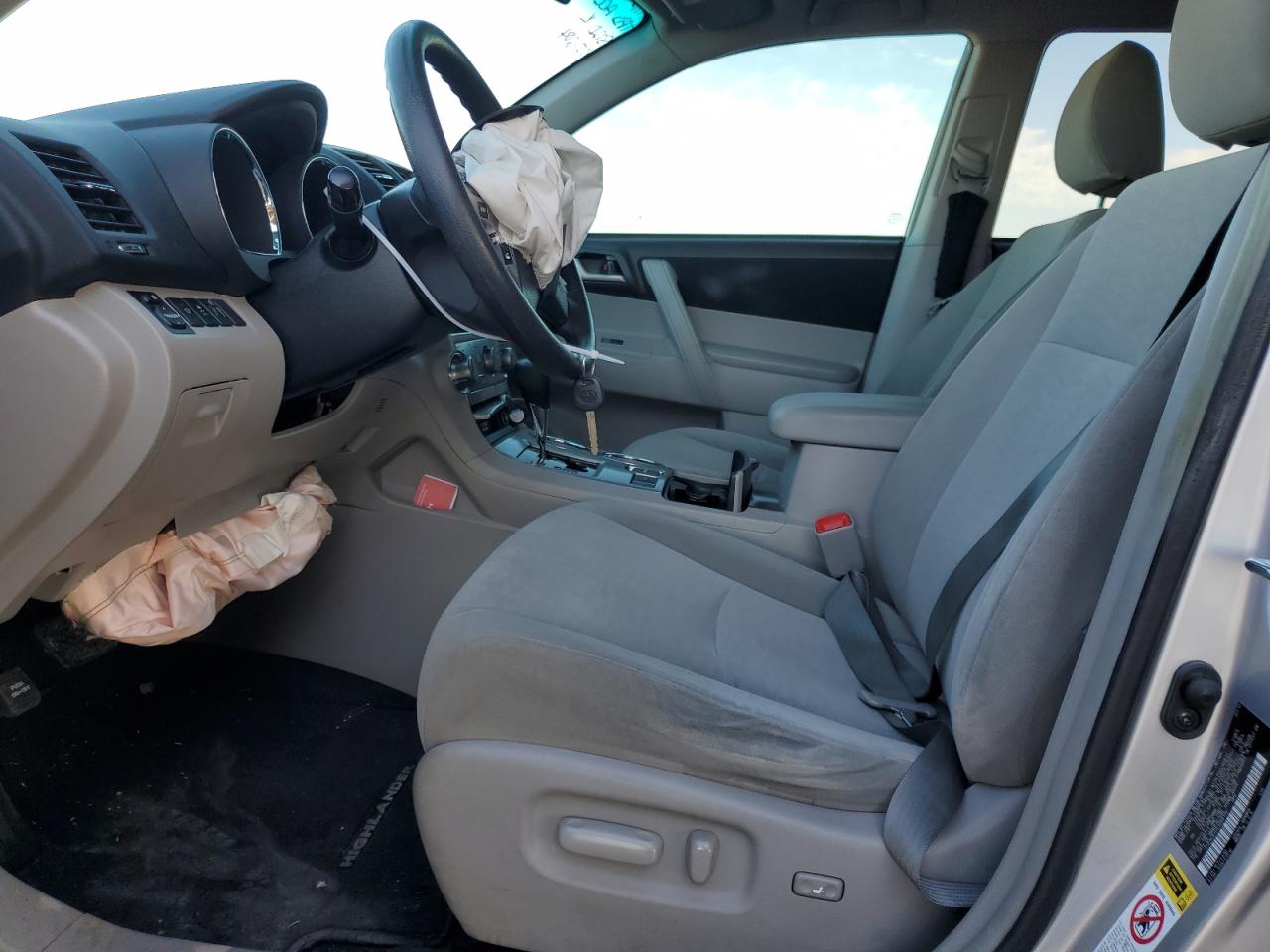 2012 Toyota Highlander VIN 5TDZK3EH3CS068120 Copart auction photo, front end damage thumbnail 7