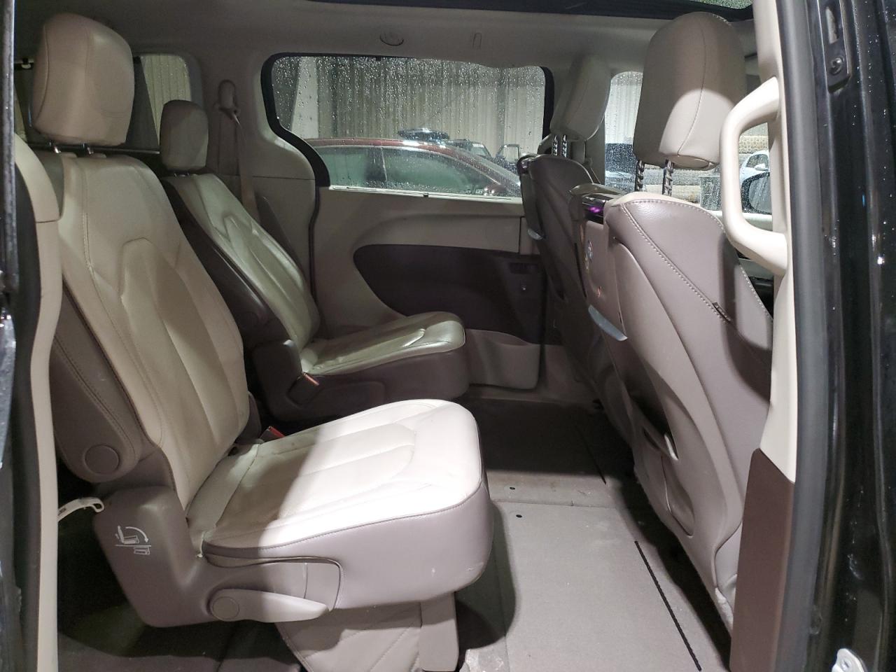 2019 Chrysler Pacifica VIN 2C4RC1EG8KR645319 Copart auction photo, side damage thumbnail 11