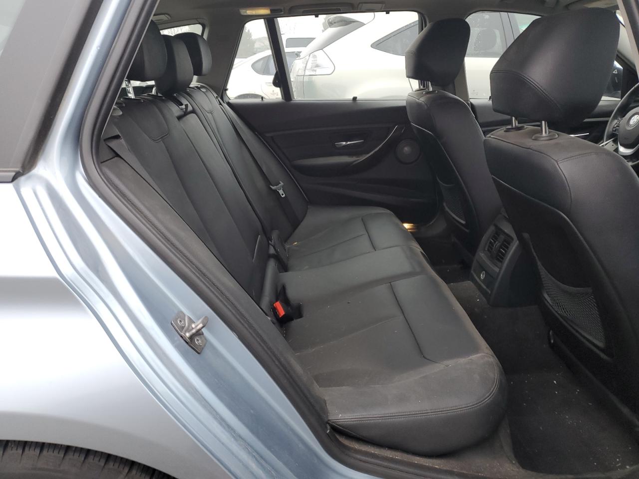 2014 BMW 3er VIN WBA3K5C50EKT33075 Copart auction photo, normal wear damage thumbnail 10