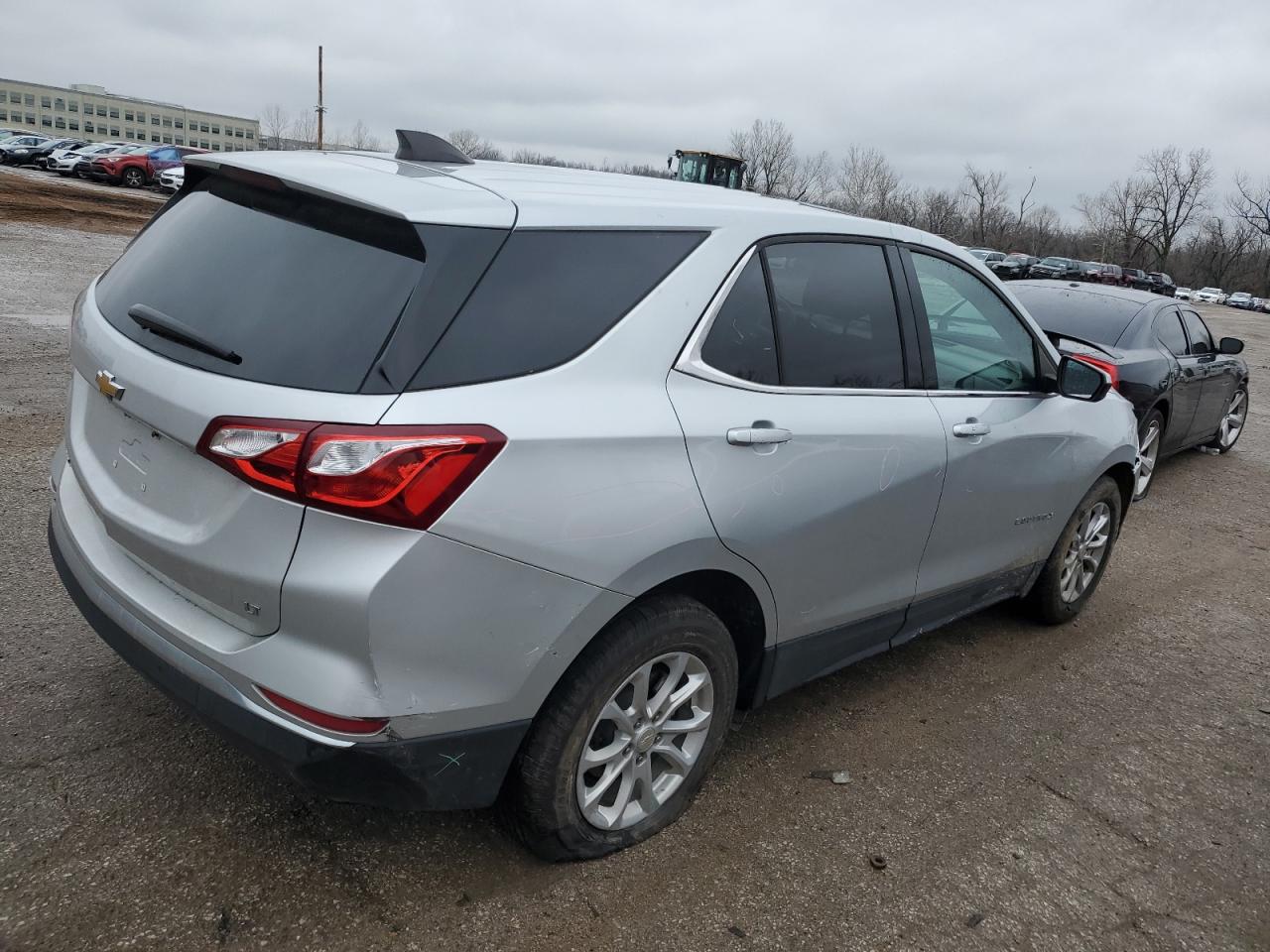 2020 Chevrolet Equinox VIN 3GNAXKEV3LS675538 Copart auction photo, all over damage thumbnail 3