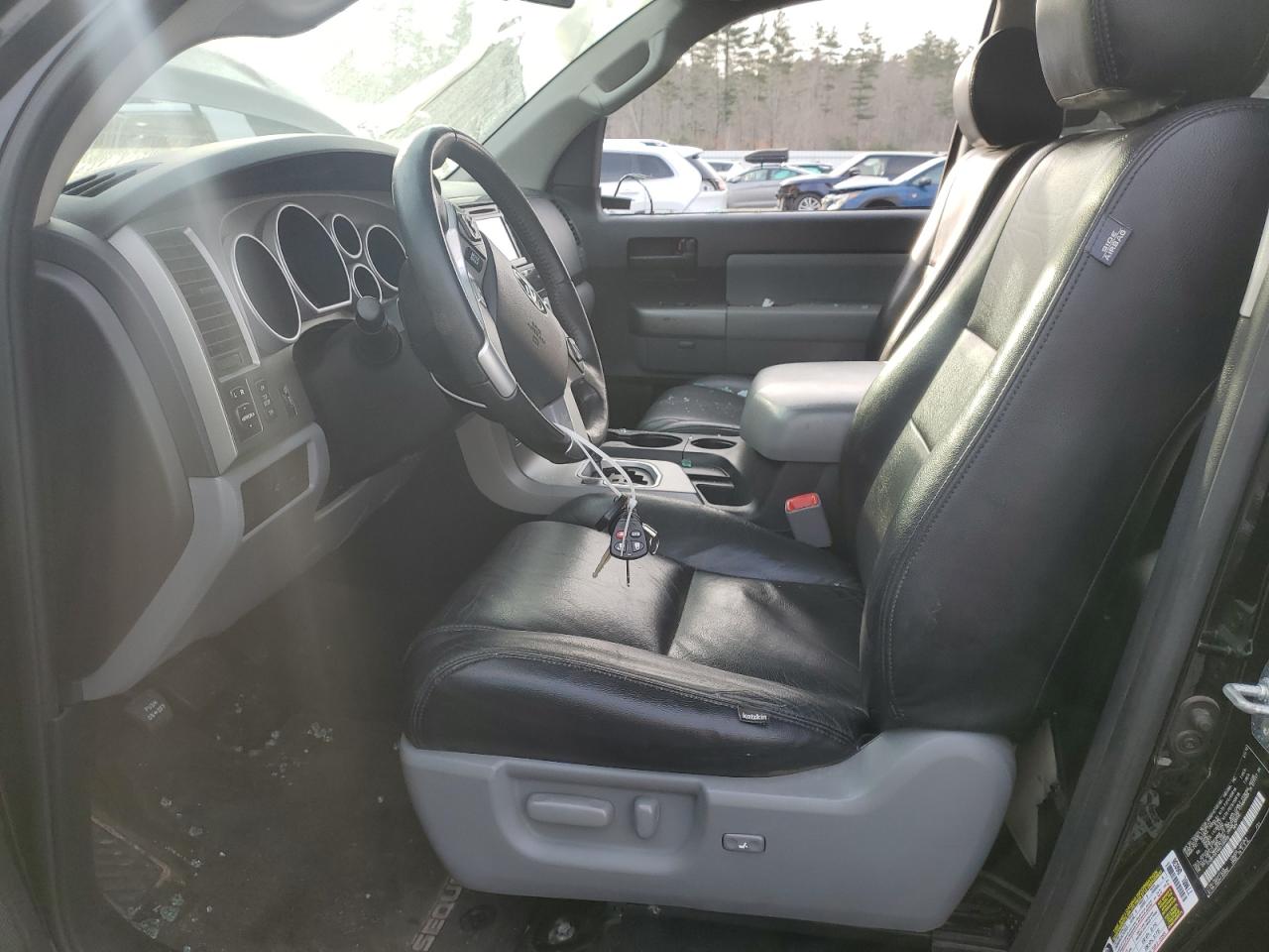 2016 Toyota Sequoia VIN 5TDBY5G14GS135292 Copart auction photo, front end / side damage thumbnail 7