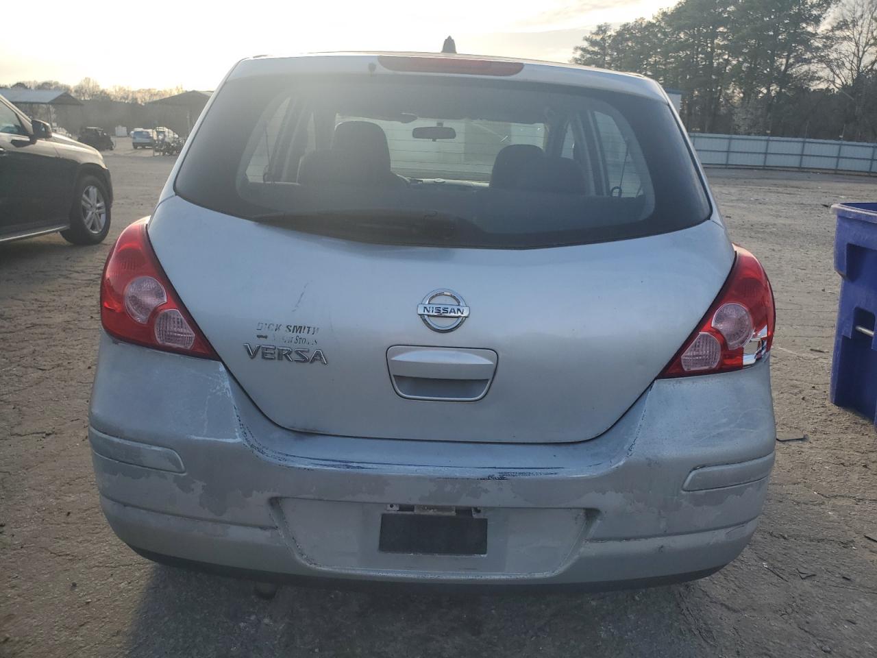 2007 Nissan Versa VIN 3N1BC13EX7L370188 Copart auction photo, front end / side damage thumbnail 6