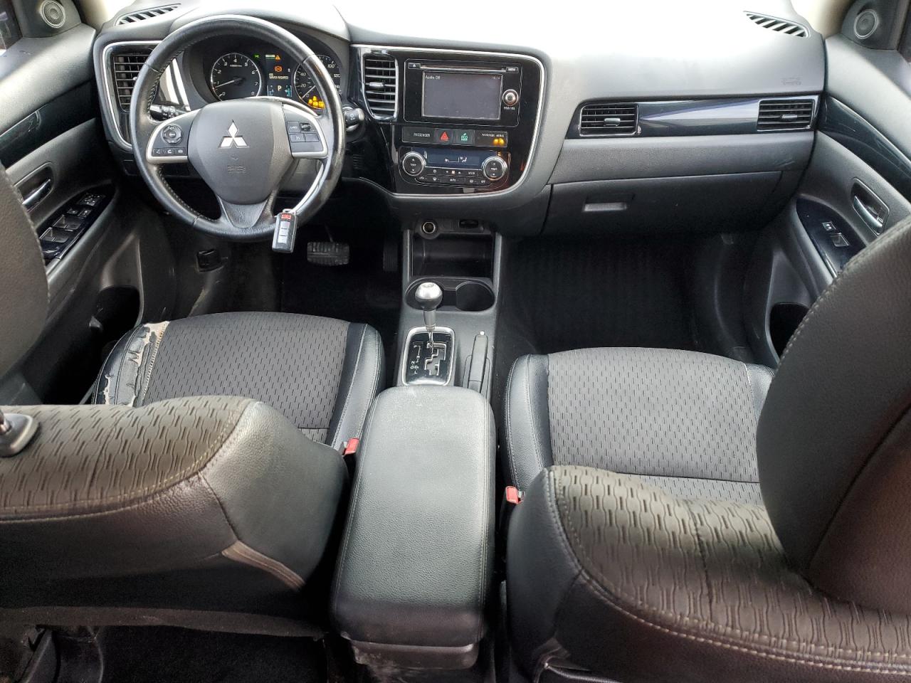 2015 Mitsubishi Outlander VIN JA4AZ3A34FZ007696 Copart auction photo, side / front end damage thumbnail 8
