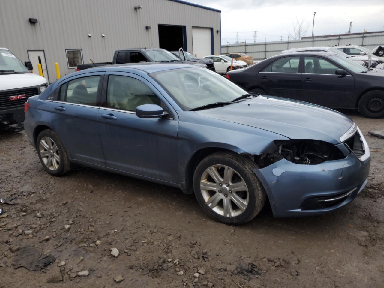 2011 Chrysler 200 VIN 1C3BC1FB6BN613359 Copart auction photo, front end damage thumbnail 4