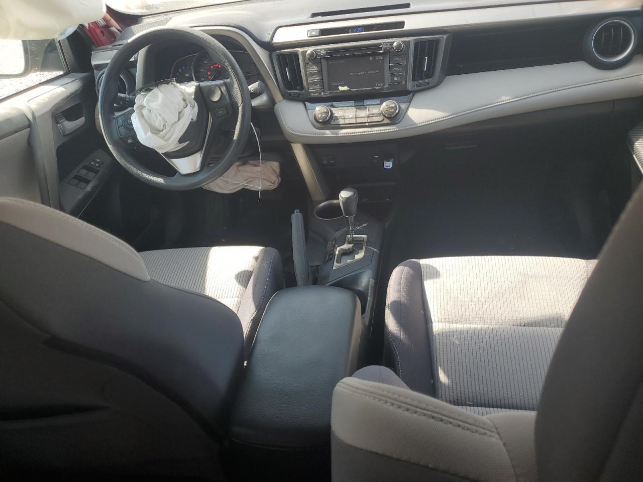 2015 Toyota RAV 4 VIN 2T3WFREV3FW217323 Copart auction photo, front end / minor dent/scratches damage thumbnail 8