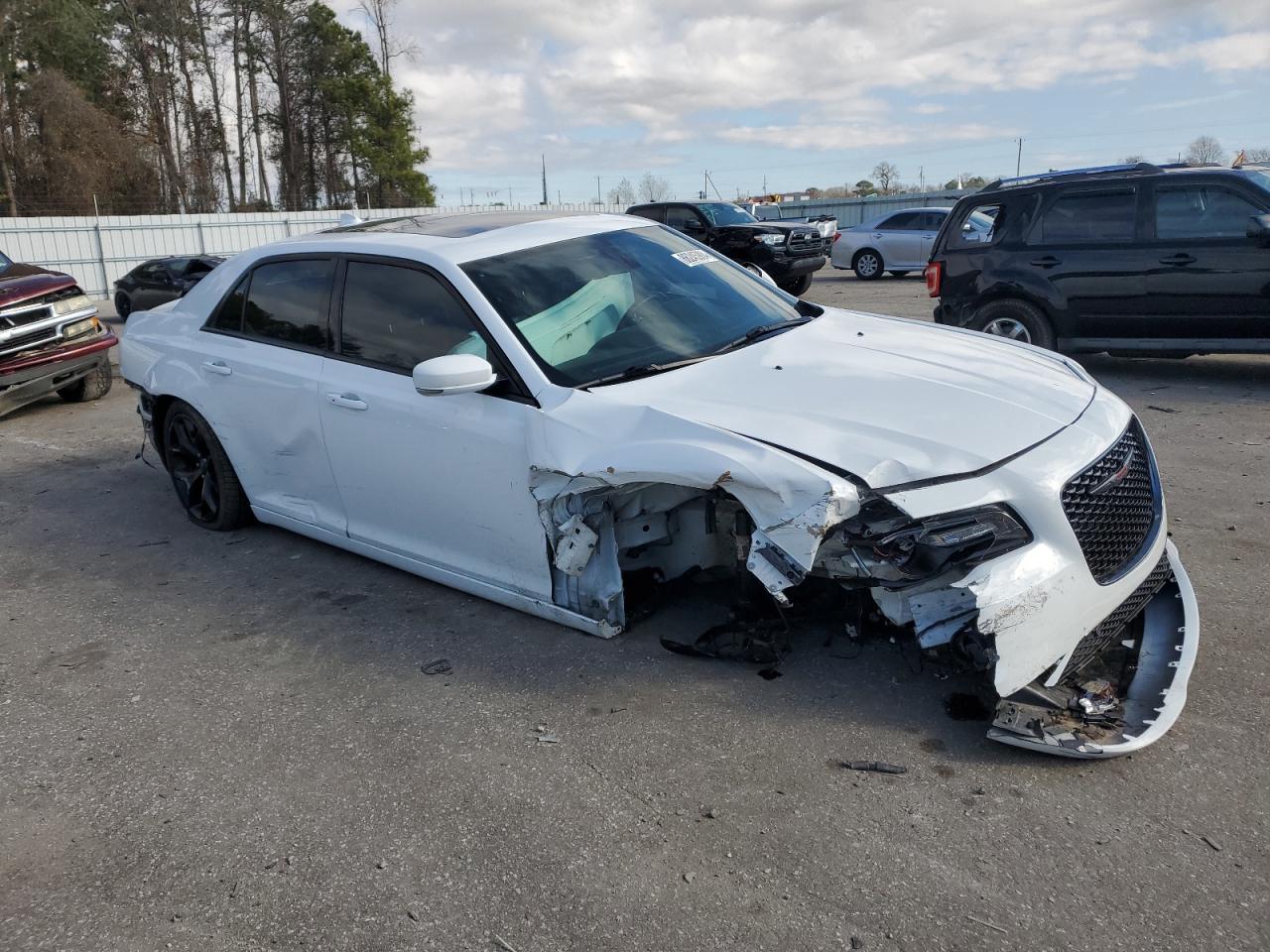 2021 Chrysler 300 VIN 2C3CCABG7MH629636 Copart auction photo, all over damage thumbnail 4