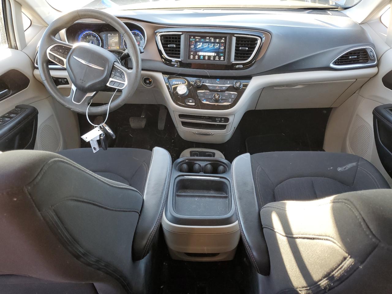 2018 Chrysler Pacifica VIN 2C4RC1FG2JR107017 Copart auction photo, rear end damage thumbnail 8