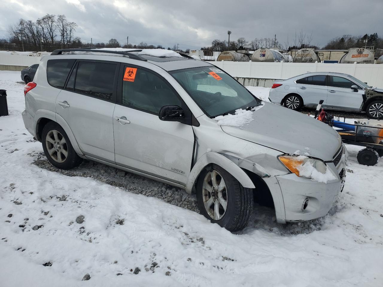 2011 Toyota RAV 4 VIN 2T3DF4DVXBW114714 Copart auction photo, front end / undercarriage damage thumbnail 4