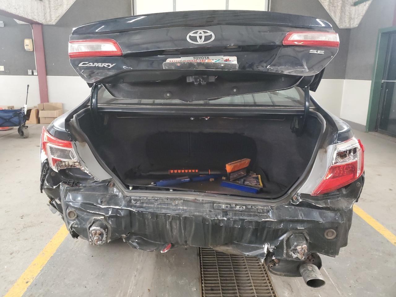2014 Toyota Camry VIN 4T1BF1FK4EU306569 Copart auction photo, rear end / minor dent/scratches damage thumbnail 6