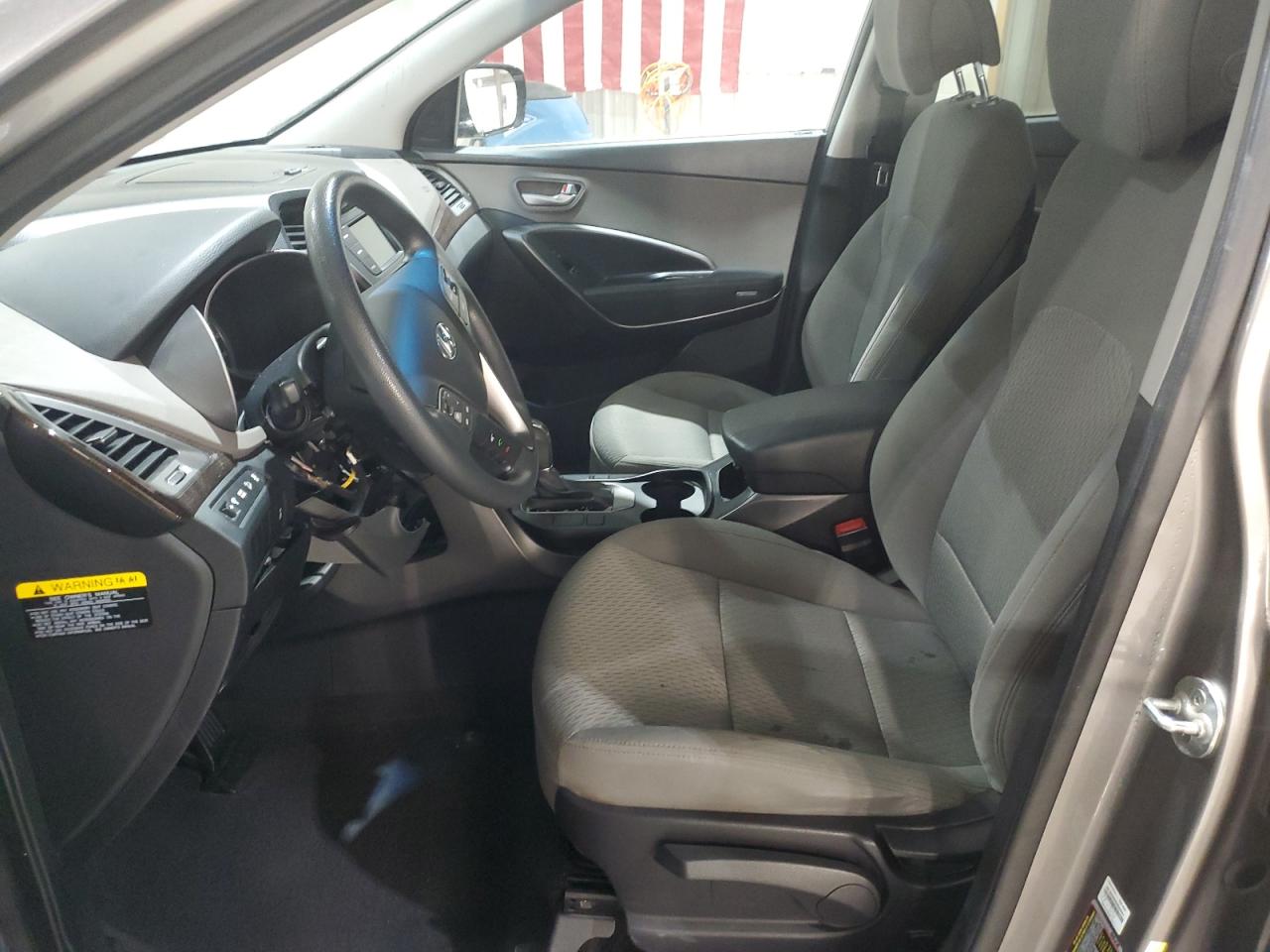 2018 Hyundai Santa Fe VIN 5NMZTDLB0JH072658 Copart auction photo, vandalism damage thumbnail 7