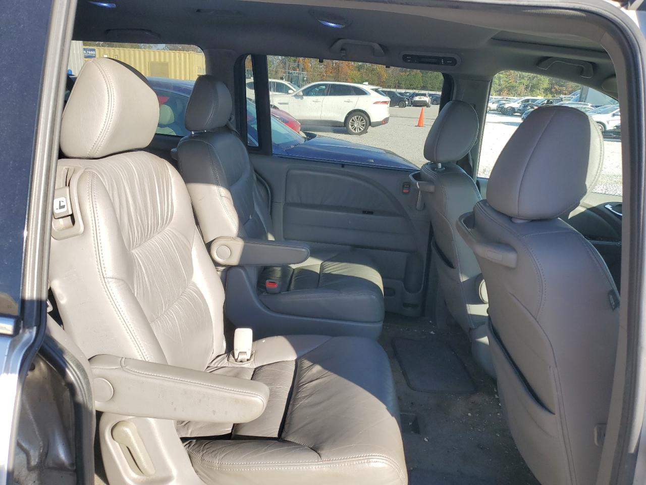 2010 Honda Odyssey VIN 5FNRL3H69AB023790 Copart auction photo, minor dent/scratches damage thumbnail 11