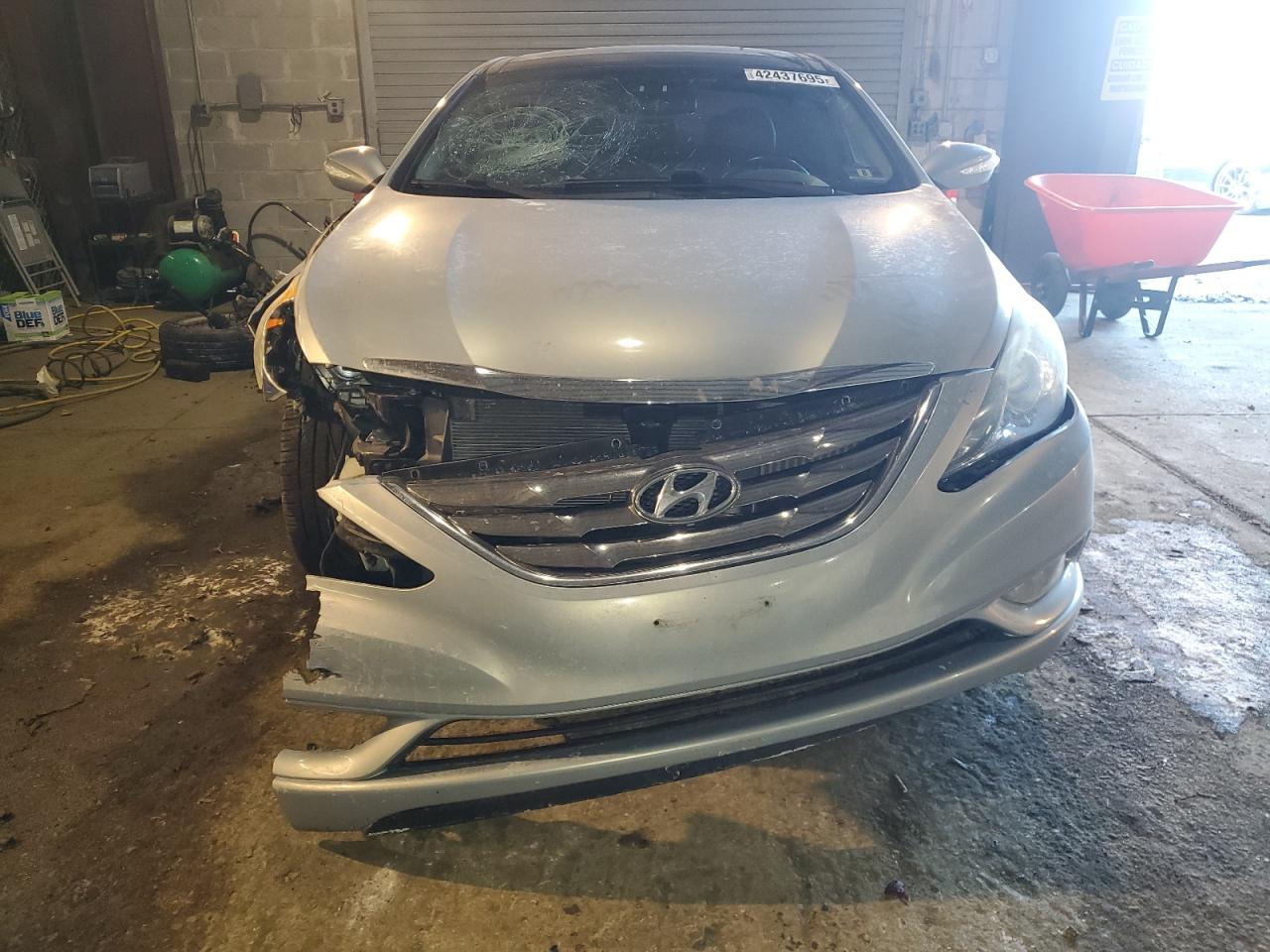 2012 Hyundai Sonata VIN 5NPEC4AB1CH392465 Copart auction photo, front end / side damage thumbnail 5
