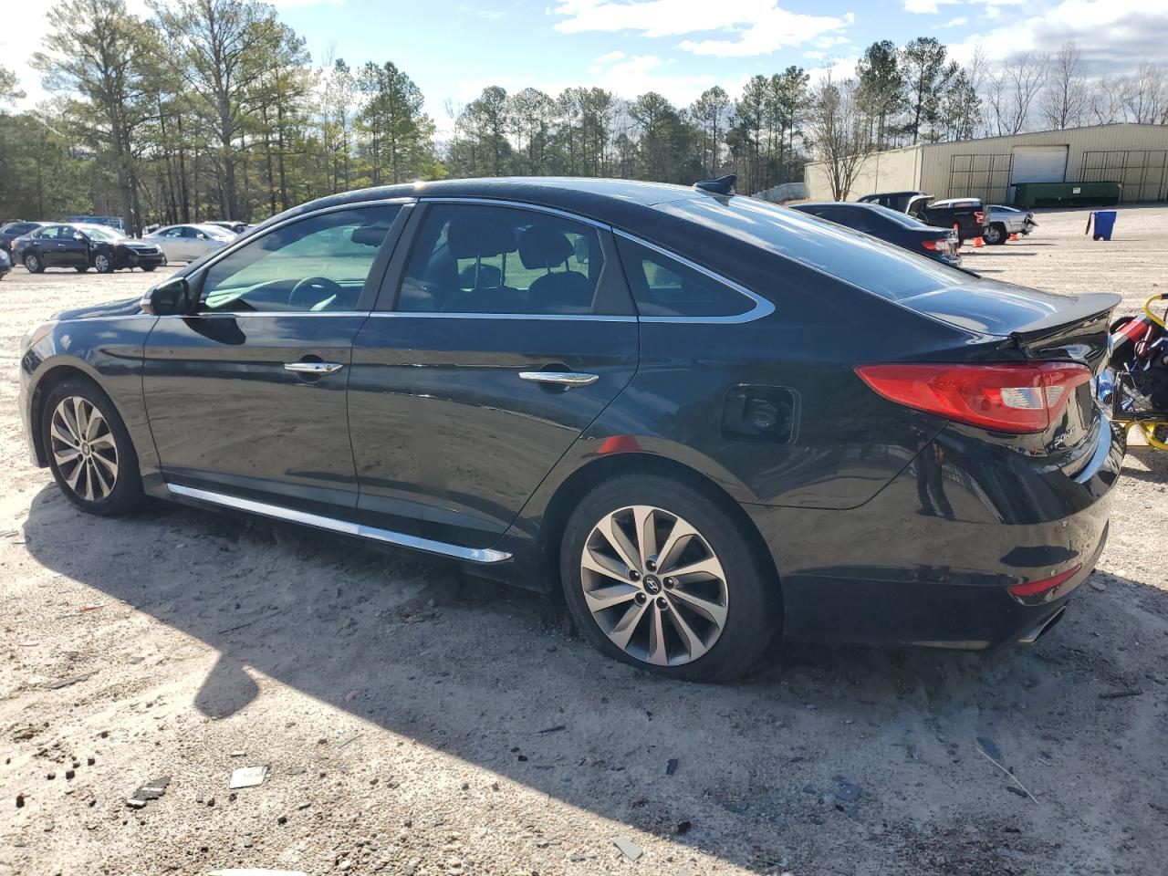 2016 Hyundai Sonata VIN 5NPE34AF9GH337643 Copart auction photo, vandalism / all over damage thumbnail 2