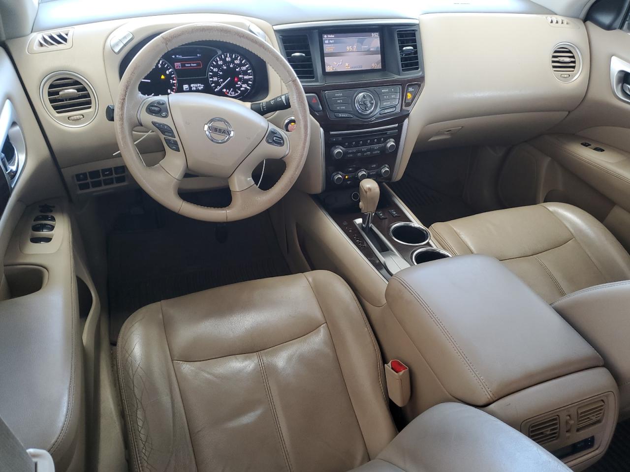 2013 Nissan Pathfinder VIN 5N1AR2MN2DC623163 Copart auction photo, front end / minor dent/scratches damage thumbnail 8