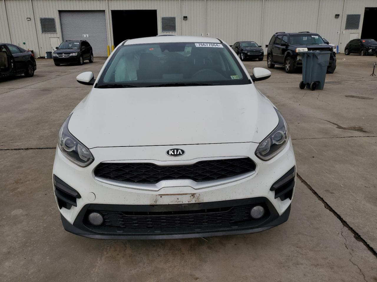 2019 KIA Forte VIN 3KPF24AD2KE107400 Copart auction photo, side / rear end damage thumbnail 5