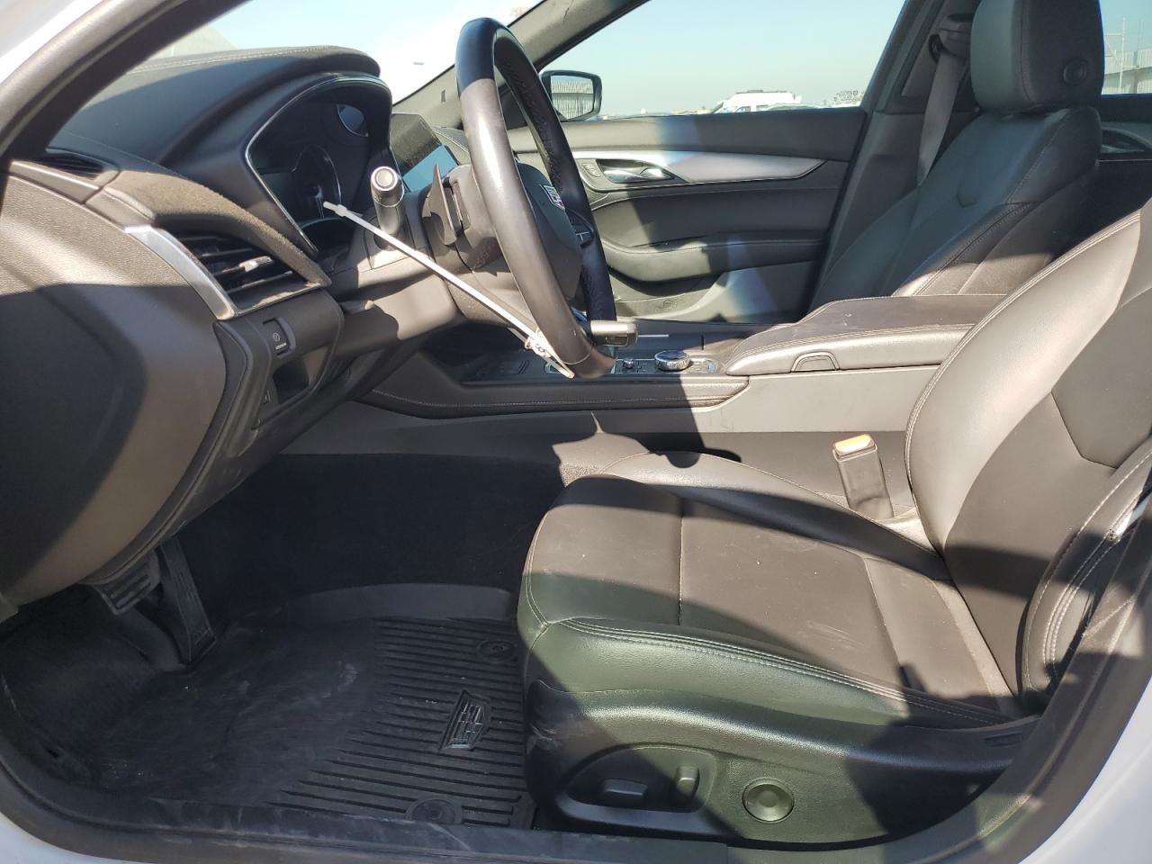 2022 Cadillac CT5 VIN 1G6DM5RK6N0136036 Copart auction photo, front end / side damage thumbnail 7