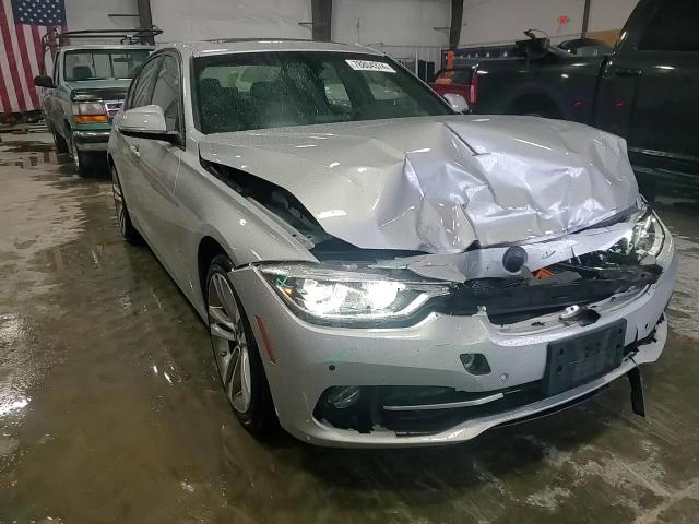 2016 BMW 3er VIN WBA8E3G55GNT78705 Copart auction photo, front end damage thumbnail 13