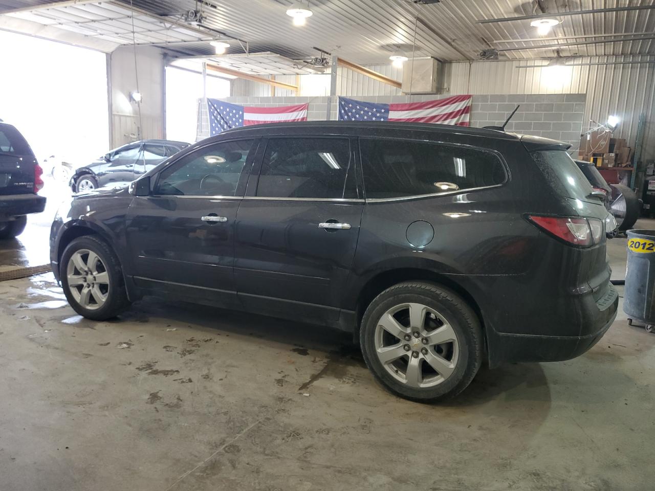 2016 Chevrolet Traverse VIN 1GNKRGKDXGJ162088 Copart auction photo, front end damage thumbnail 2