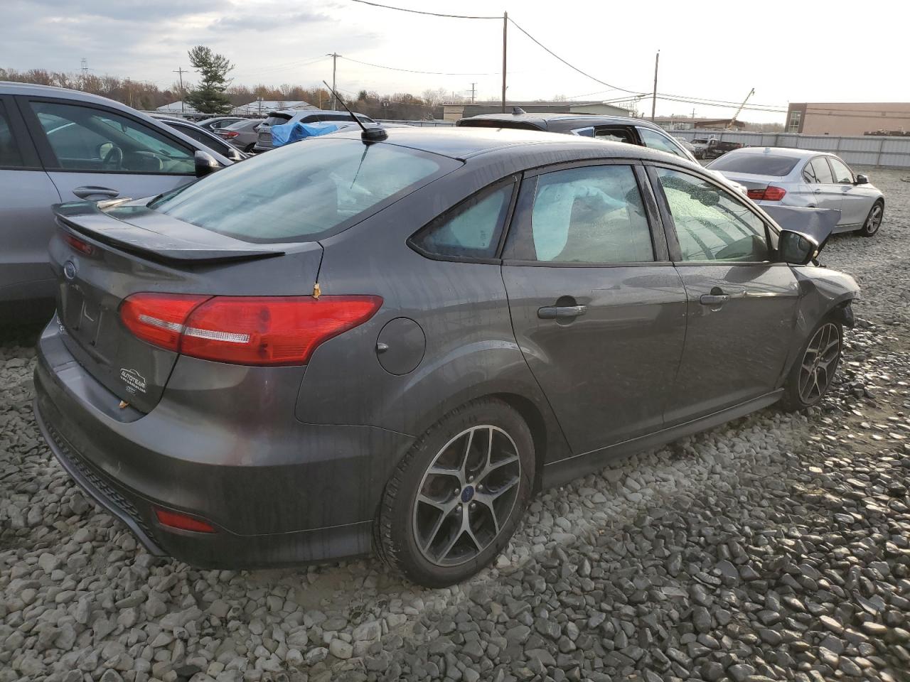 2015 Ford Focus VIN 1FADP3F21FL237696 Copart auction photo, front end / side damage thumbnail 3