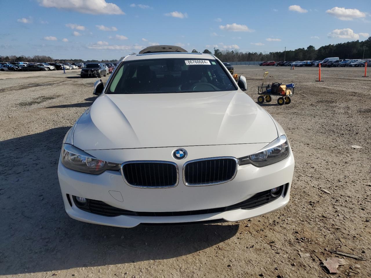 2014 BMW 3er VIN WBA3C3G5XENS67693 Copart auction photo, all over damage thumbnail 5