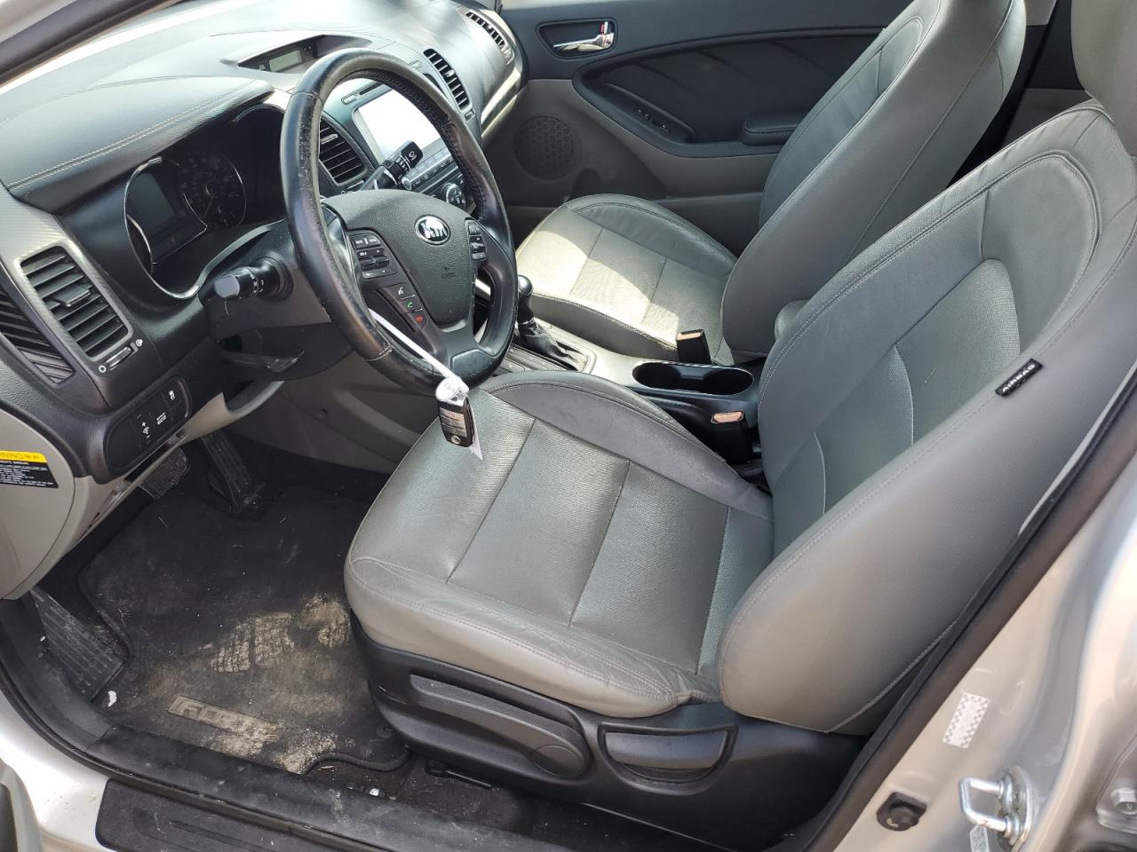 2016 KIA Forte VIN KNAFZ4A80G5489585 Copart auction photo, rear end damage thumbnail 7