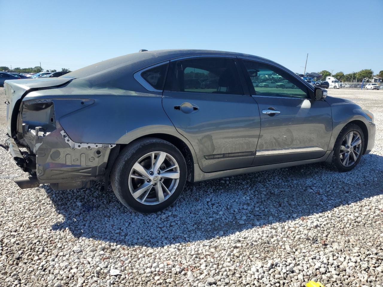 2015 Nissan Altima VIN 1N4AL3AP3FC198319 Copart auction photo, rear end / front end damage thumbnail 3
