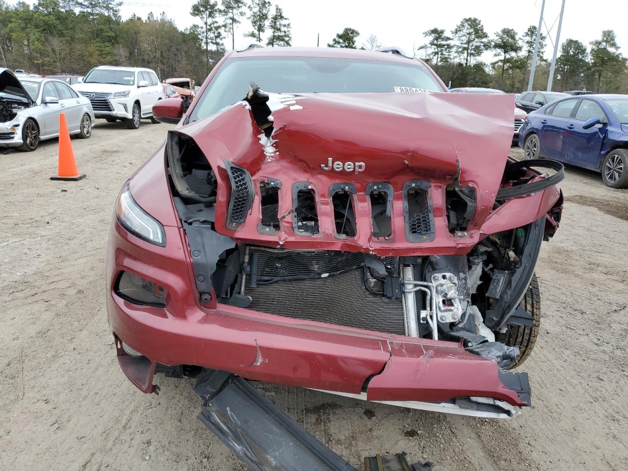 2017 Jeep Grand Cherokee VIN 1C4PJLCB6HW586996 Copart auction photo, front end damage thumbnail 5
